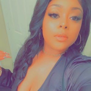 Meet your Posher, Elisha